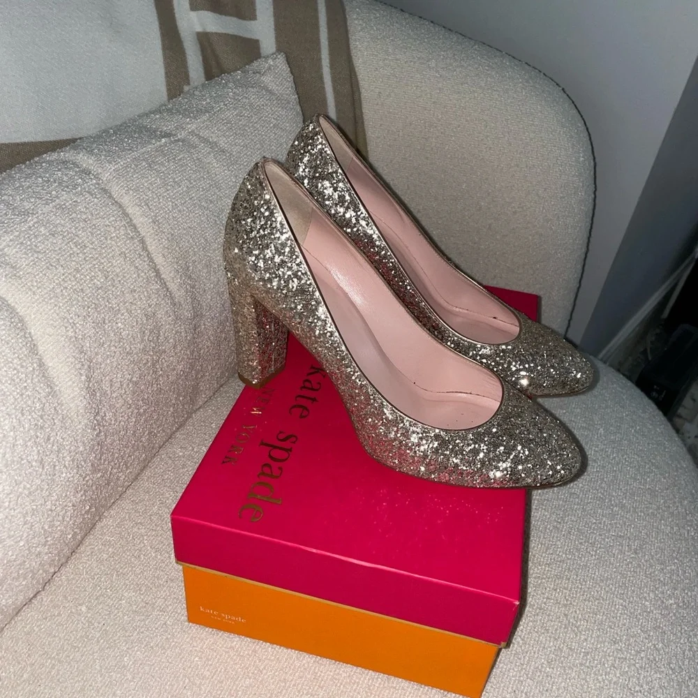 Kate‎ Spade Silver Glitter Sparkly Round Toe Chunky Heel Pump